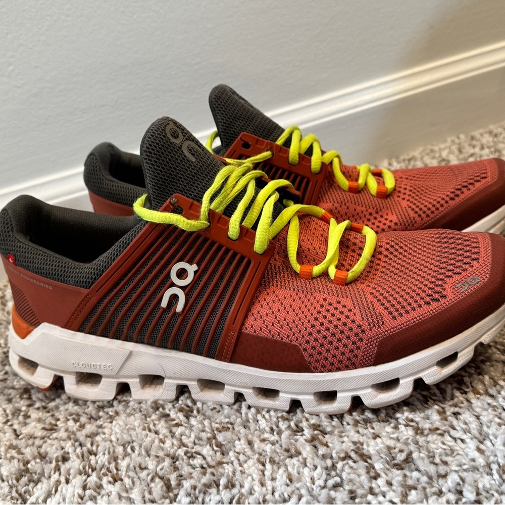 Men’s Cloud On Running Shoes (Size 10.5)